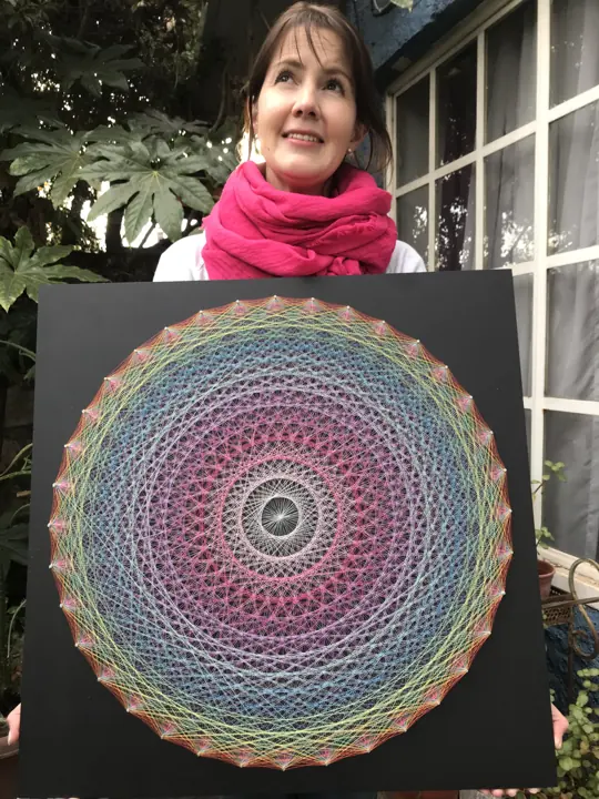 Sun Disc string art, made in a Fractalería course
