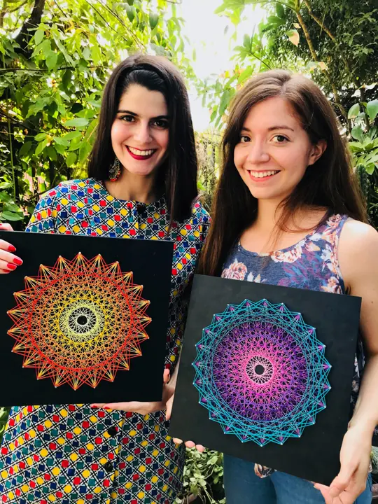 Two-Circle Mandala string art, made in a Fractalería course